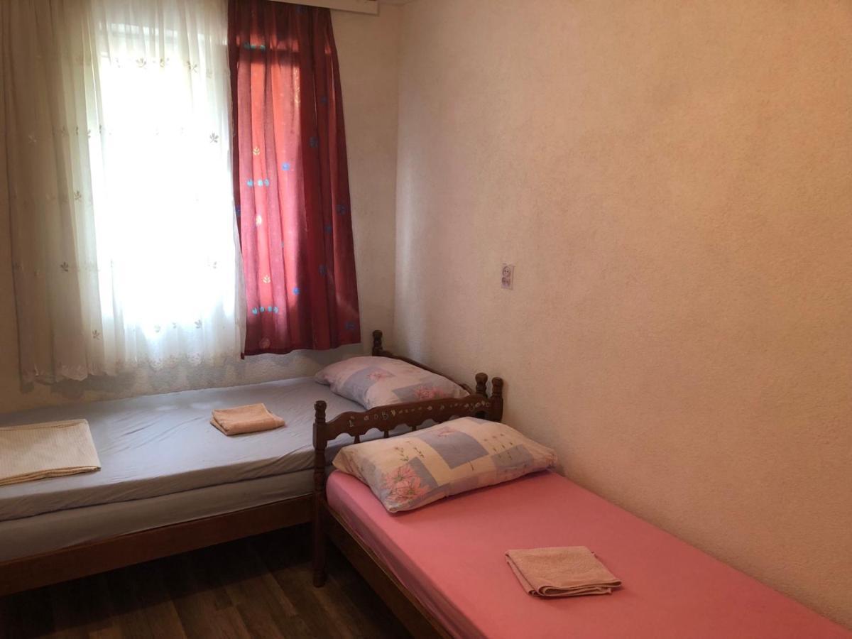 Guesthouse Star Мостар Екстериор снимка