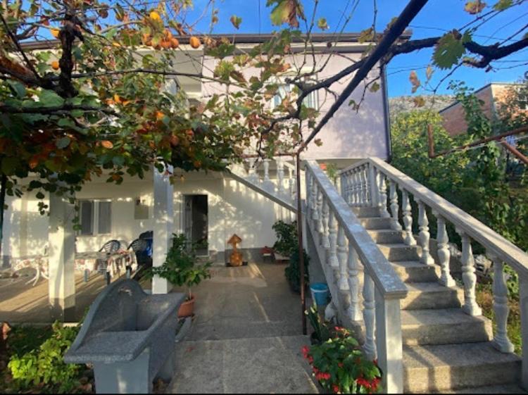 Guesthouse Star Мостар Екстериор снимка